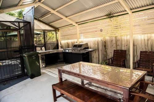 Garden City Motor Inn Brisbane Exterior foto